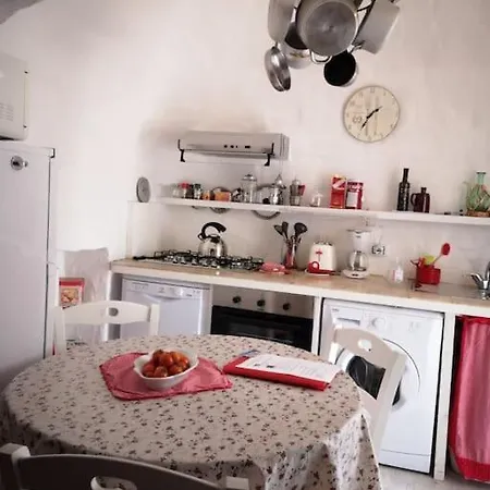 Apartment Dimora Rossa Cisternino